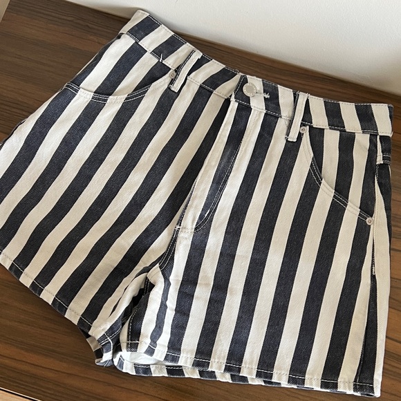 ROLLA'S Pants - ROLLA'S Mirage Black & White Vertical Stripe Jean Shorts